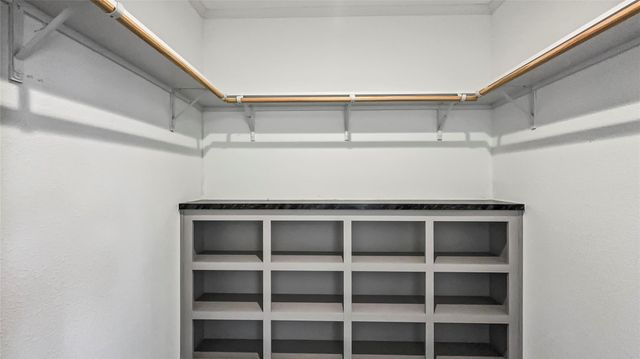 375 Lonesome Dove Trail, Trinity, TX 75862