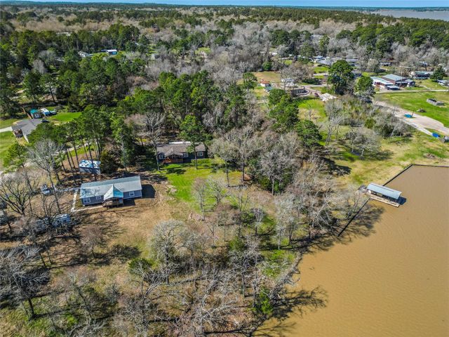 375 Lonesome Dove Trail, Trinity, TX 75862