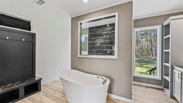 375 Lonesome Dove Trail, Trinity, TX 75862