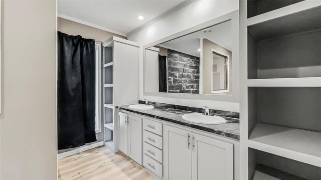 375 Lonesome Dove Trail, Trinity, TX 75862