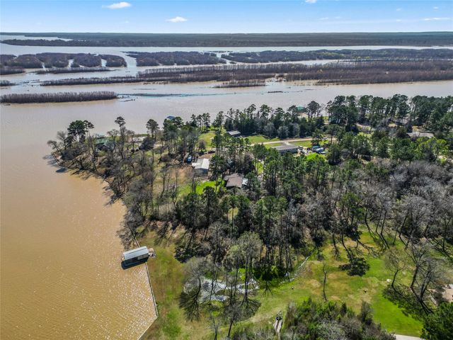 375 Lonesome Dove Trail, Trinity, TX 75862