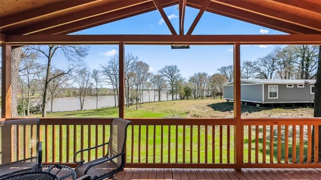 375 Lonesome Dove Trail, Trinity, TX 75862