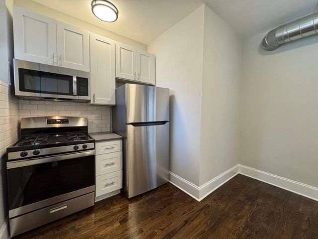 1455 W Summerdale Avenue 1, Chicago, IL 60640