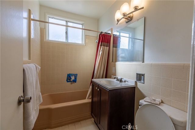 10428 Hopland St, Bellflower, CA 90706