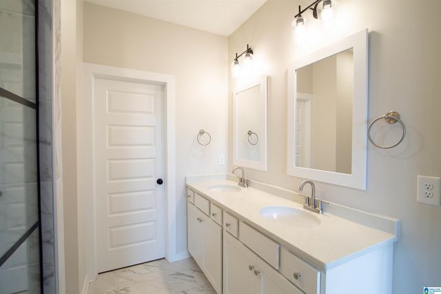 1190 WINDSOR SQUARE, Hoover, AL 35242