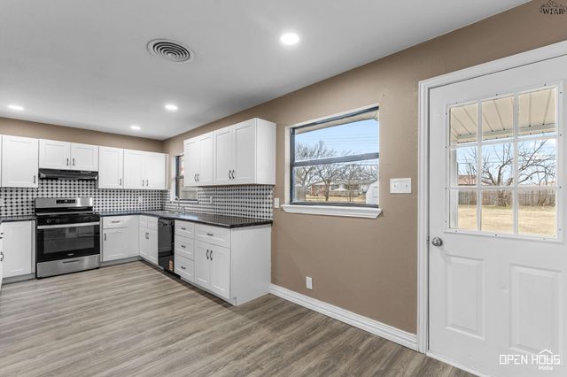 1611 SINGLETON AVENUE, Wichita Falls, TX 76302