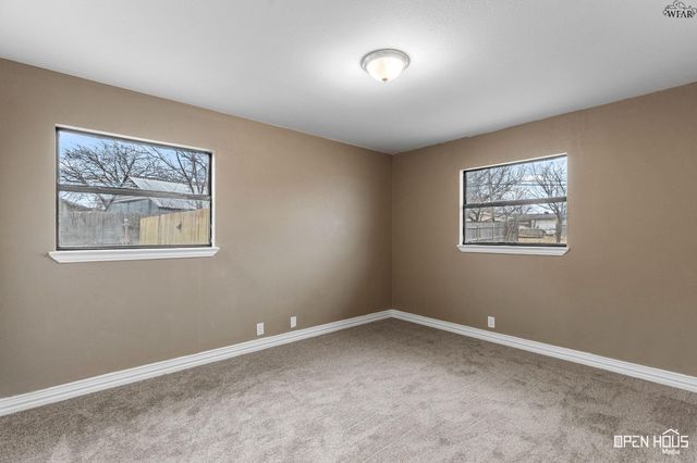 1611 SINGLETON AVENUE, Wichita Falls, TX 76302