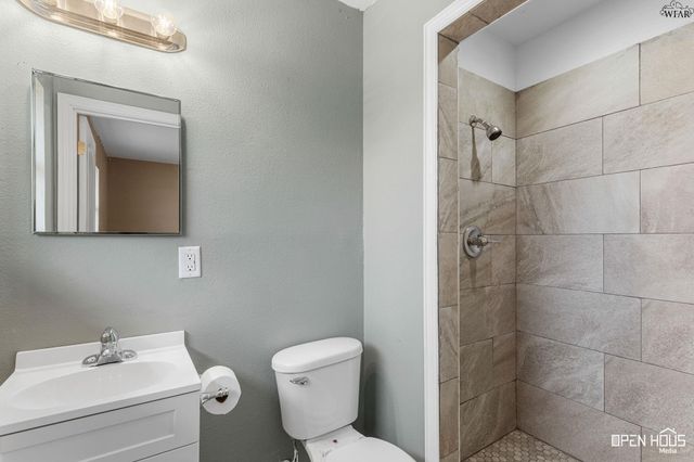 1611 SINGLETON AVENUE, Wichita Falls, TX 76302