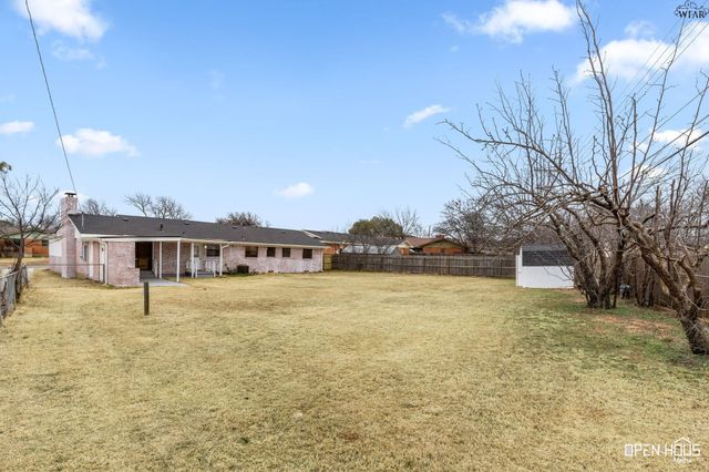 1611 SINGLETON AVENUE, Wichita Falls, TX 76302