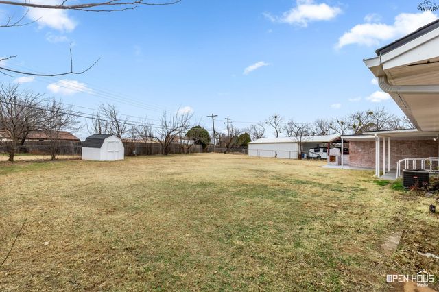 1611 SINGLETON AVENUE, Wichita Falls, TX 76302