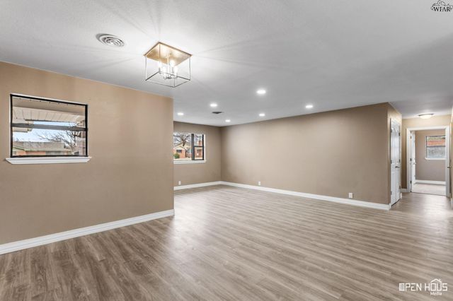 1611 SINGLETON AVENUE, Wichita Falls, TX 76302