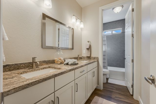 6044 Redondo Sierra Vista NE, Rio Rancho, NM 87144