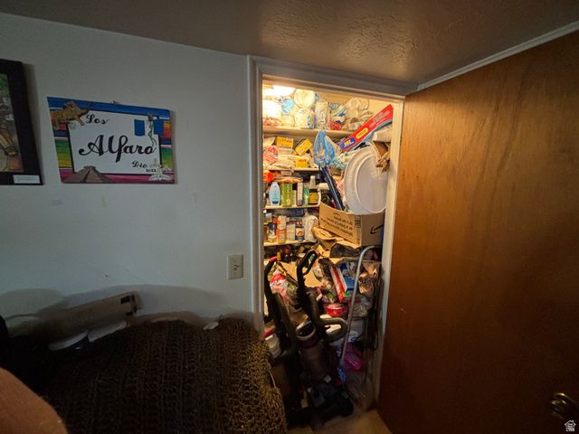 1146 S 1000 E, Clearfield, UT 84015