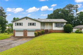 271 Sabrina Court, Woodstock, GA 30188