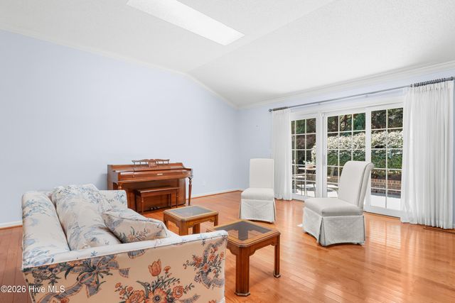 103 Steeplechase Way, Southern Pines, NC 28387