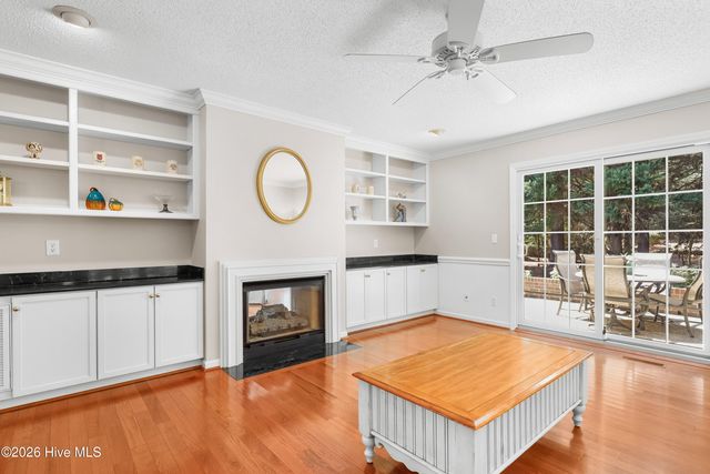 103 Steeplechase Way, Southern Pines, NC 28387