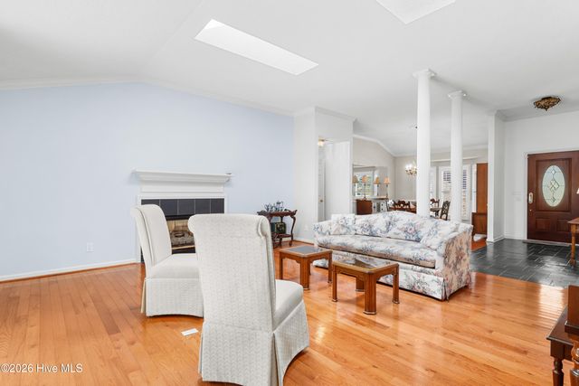 103 Steeplechase Way, Southern Pines, NC 28387