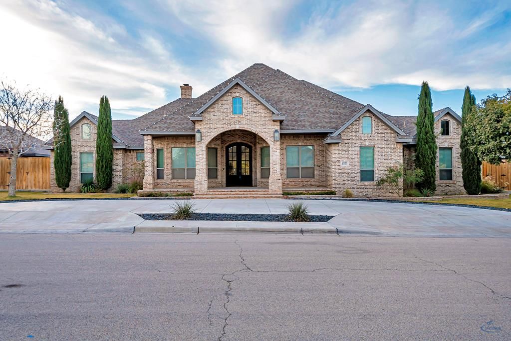 2509 Briaroaks Dr, Midland, TX 79707