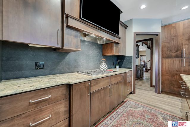 5501 Aaron Circle, Lincoln, NE 68516