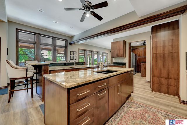 5501 Aaron Circle, Lincoln, NE 68516