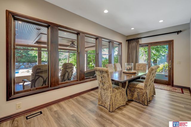 5501 Aaron Circle, Lincoln, NE 68516