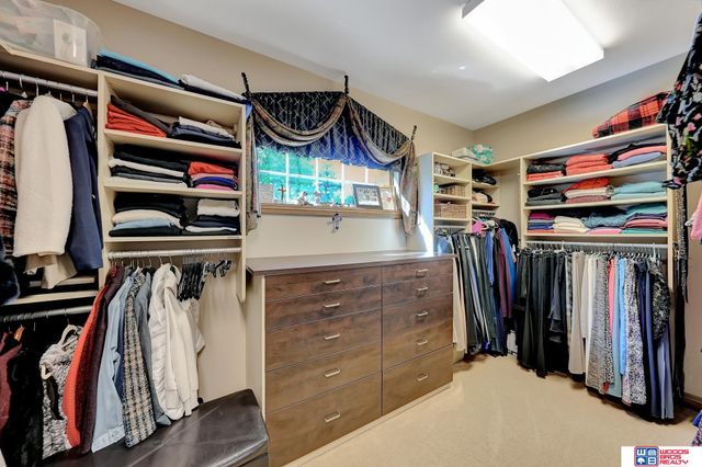 5501 Aaron Circle, Lincoln, NE 68516