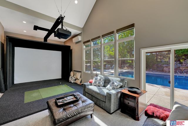 5501 Aaron Circle, Lincoln, NE 68516