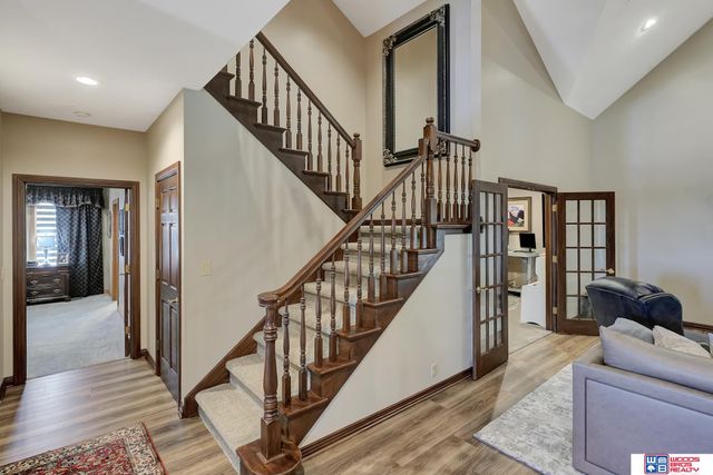 5501 Aaron Circle, Lincoln, NE 68516