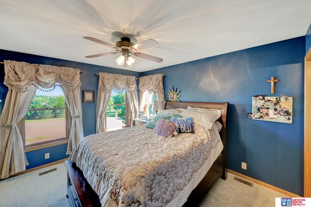 5501 Aaron Circle, Lincoln, NE 68516