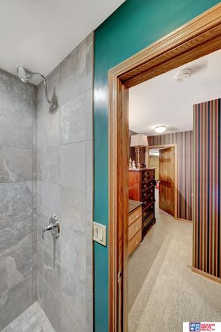 5501 Aaron Circle, Lincoln, NE 68516