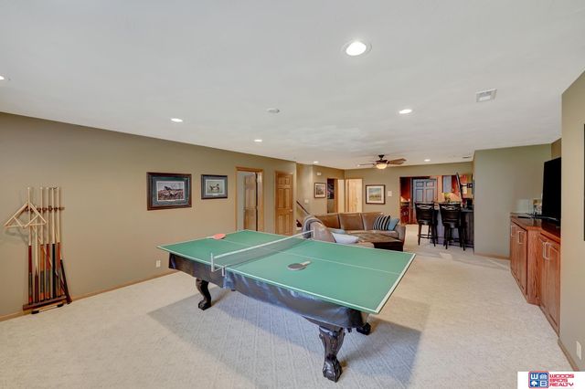 5501 Aaron Circle, Lincoln, NE 68516