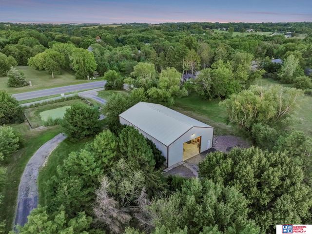 5501 Aaron Circle, Lincoln, NE 68516