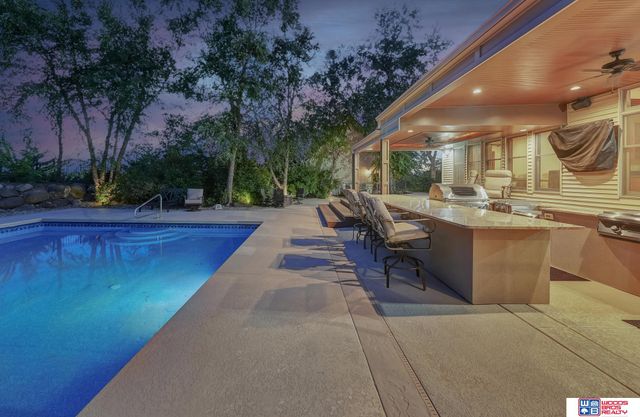 5501 Aaron Circle, Lincoln, NE 68516