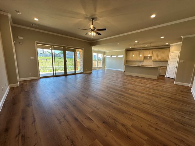 2009 Belle Lagos Ln, Cleburne, TX 76033