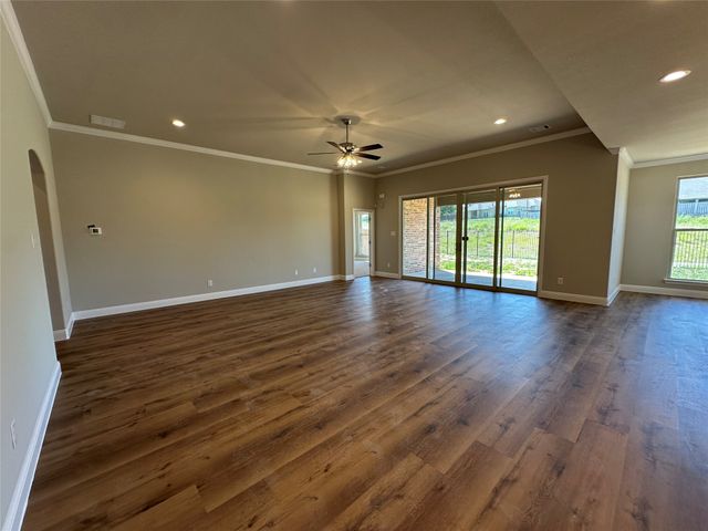 2009 Belle Lagos Ln, Cleburne, TX 76033