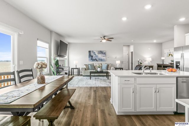 9003 Alexandra Road, Papillion, NE 68157