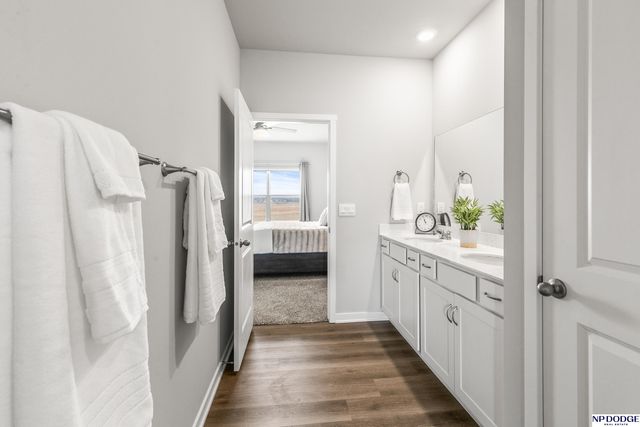 9003 Alexandra Road, Papillion, NE 68157