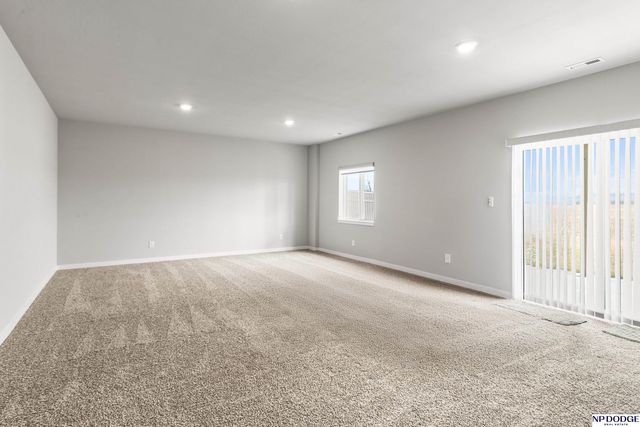 9003 Alexandra Road, Papillion, NE 68157