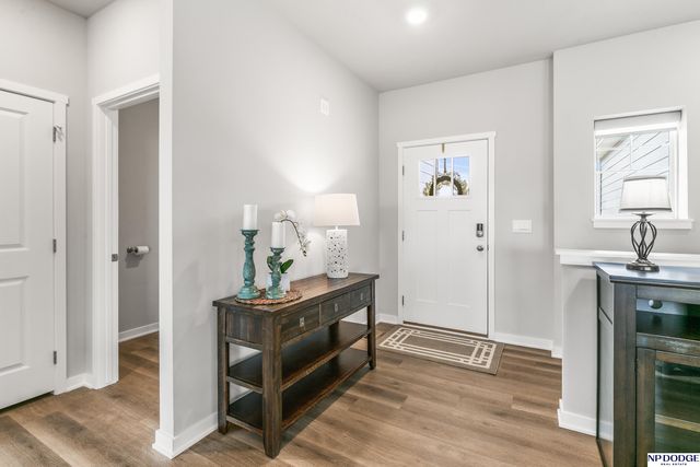 9003 Alexandra Road, Papillion, NE 68157