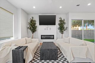 5203 Texas Street, Houston, TX 77011