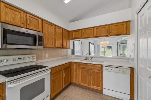 18452 FAIRWAY GREEN DRIVE, Hudson, FL 34667