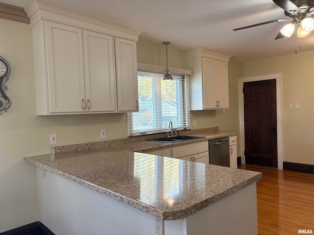 290 Finley Street, Jacksonville, IL 62650