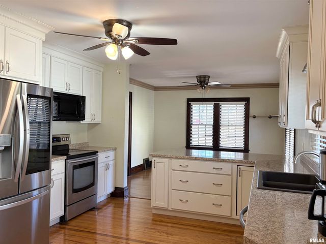 290 Finley Street, Jacksonville, IL 62650