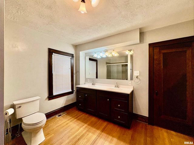 290 Finley Street, Jacksonville, IL 62650