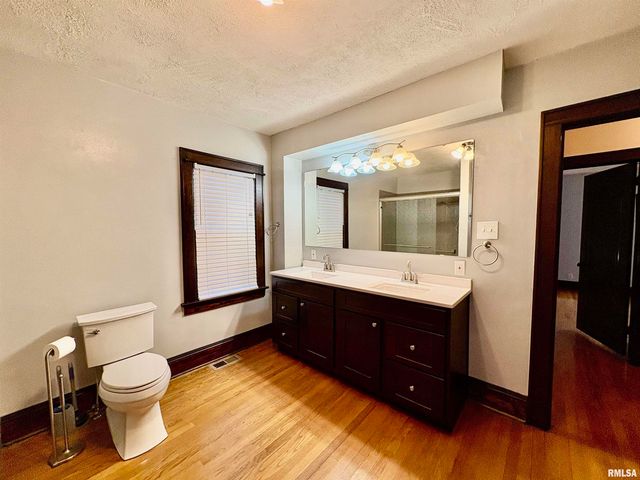 290 Finley Street, Jacksonville, IL 62650