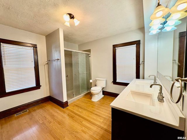 290 Finley Street, Jacksonville, IL 62650