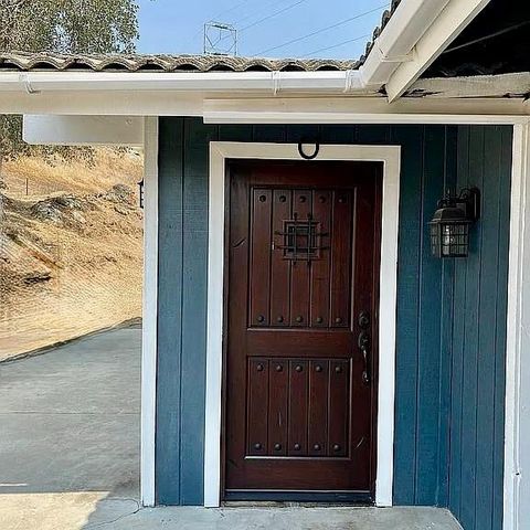 37728 Squaw Valley Road, Yokuts Valley, CA 93675