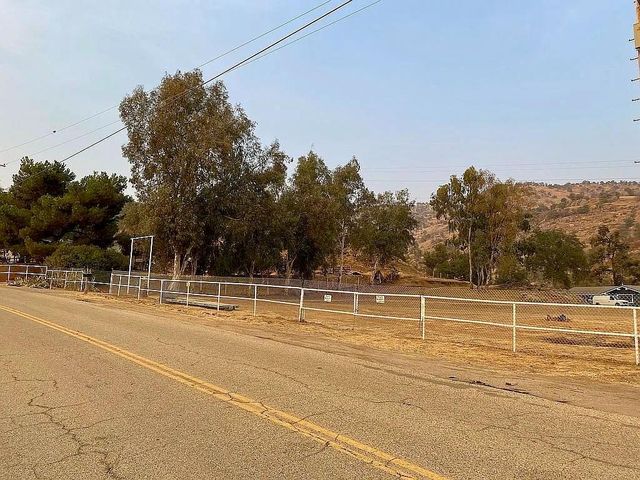 37728 Squaw Valley Road, Yokuts Valley, CA 93675