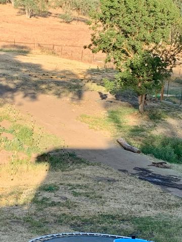 37728 Squaw Valley Road, Yokuts Valley, CA 93675