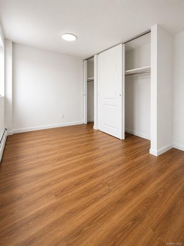 13675 37th Avenue 3H, Flushing, NY 11354